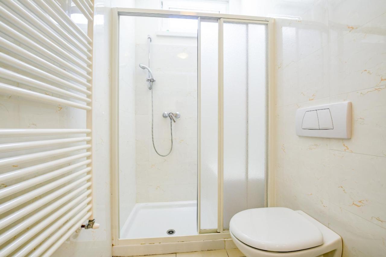 Malcesine Dream Apartments Bagian luar foto